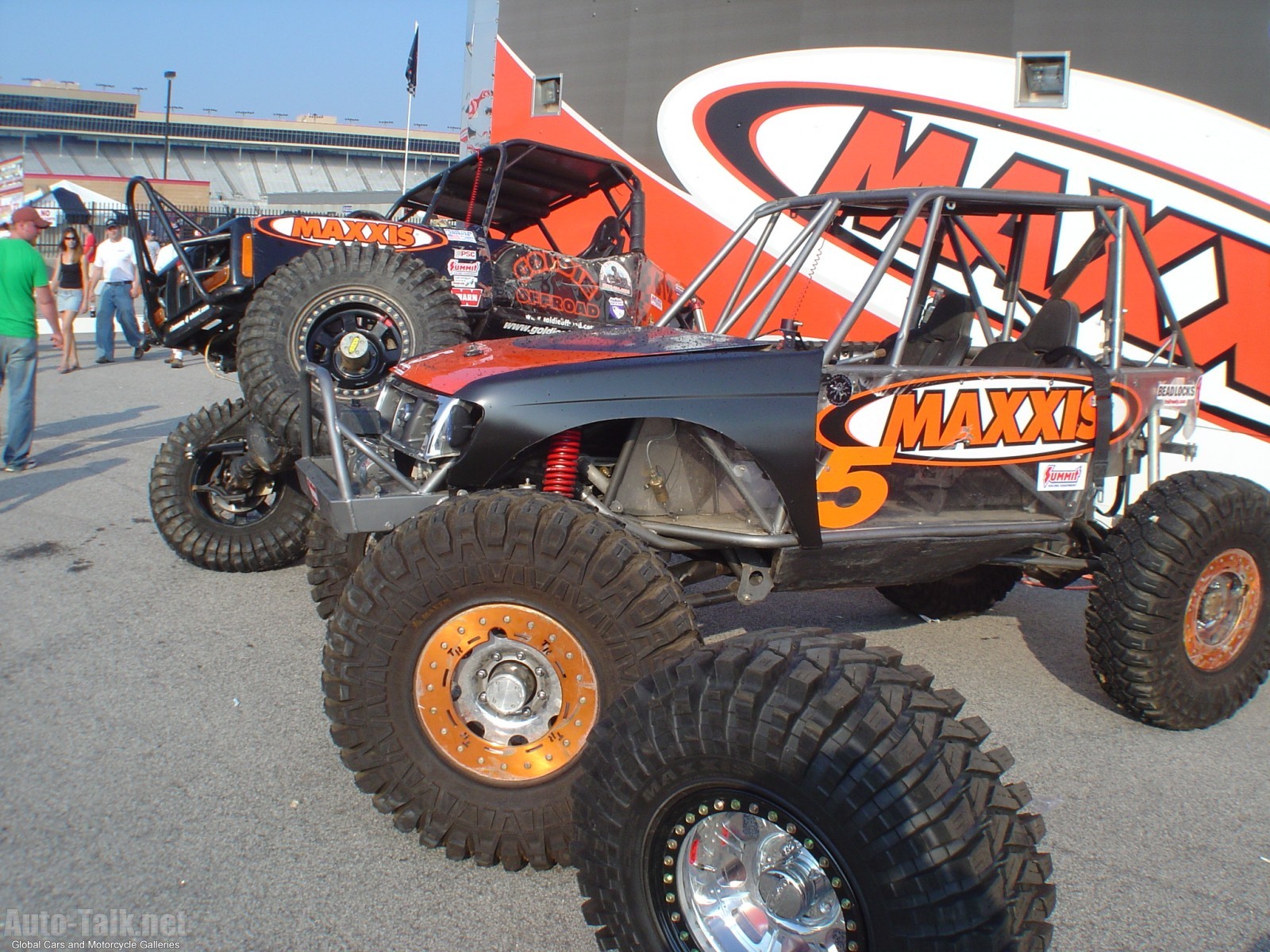Pictures of Monster Trucks and Autos at Nopi Nationals 2006