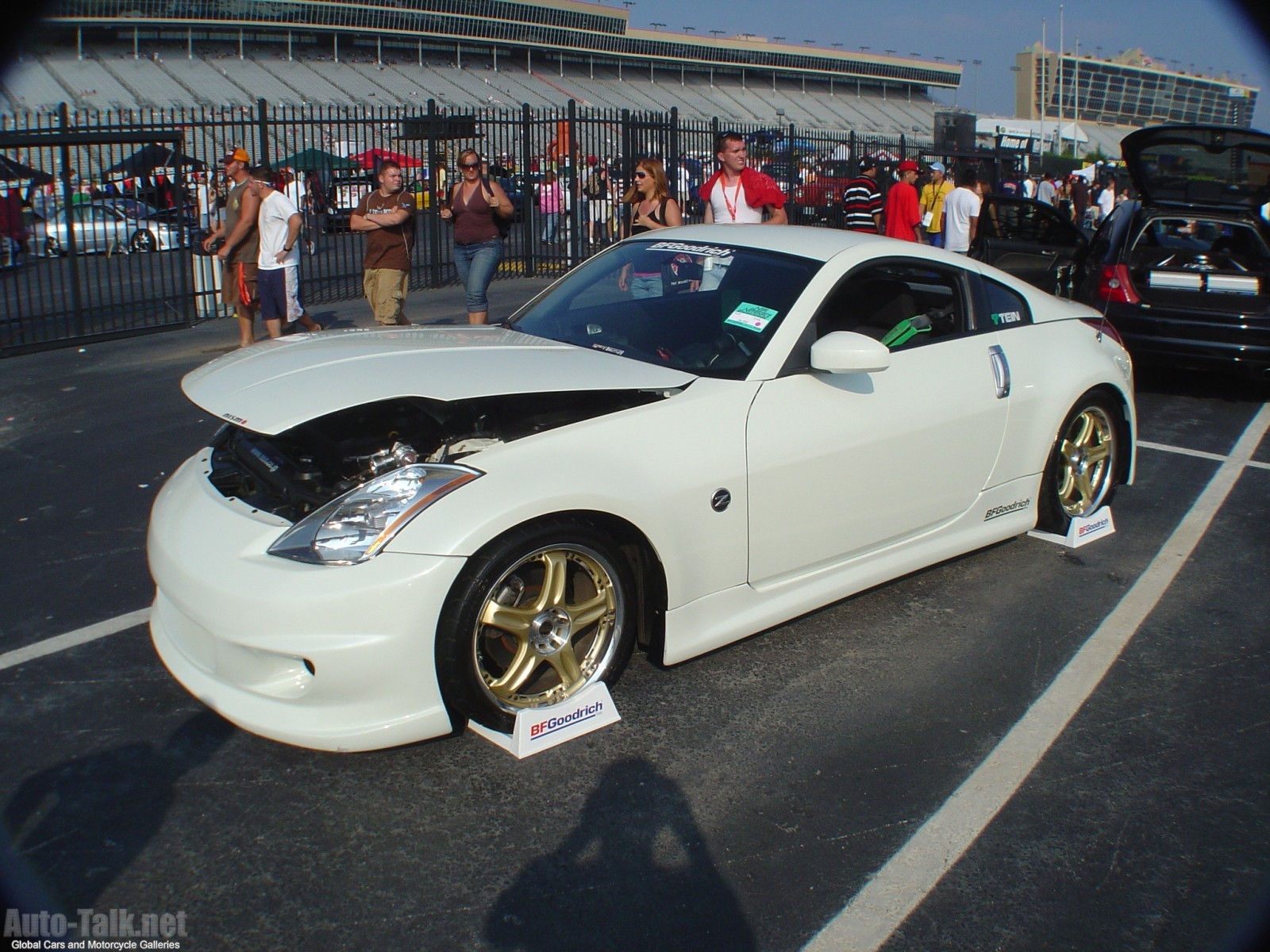 Pictures of Nissan Cars and Autos at Nopi Nationals 2006