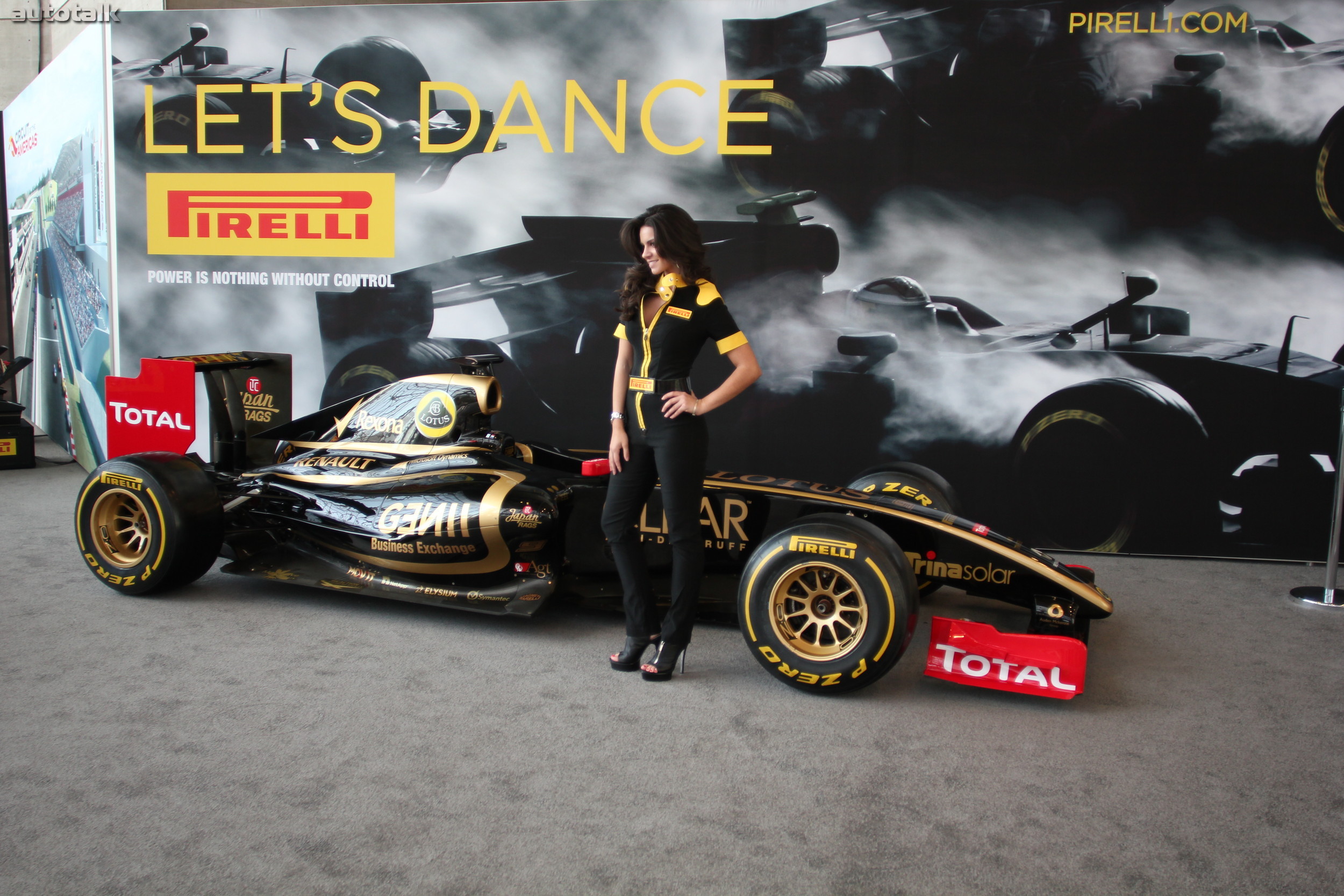Pirelli Booth NYIAS 2012