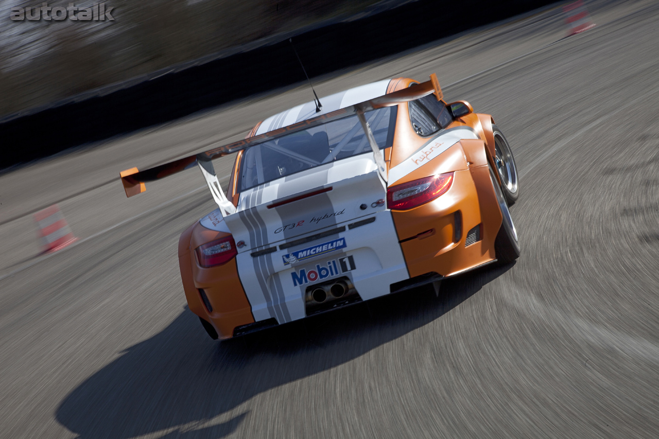 Porsche 911 GT3 R Hybrid 2.0