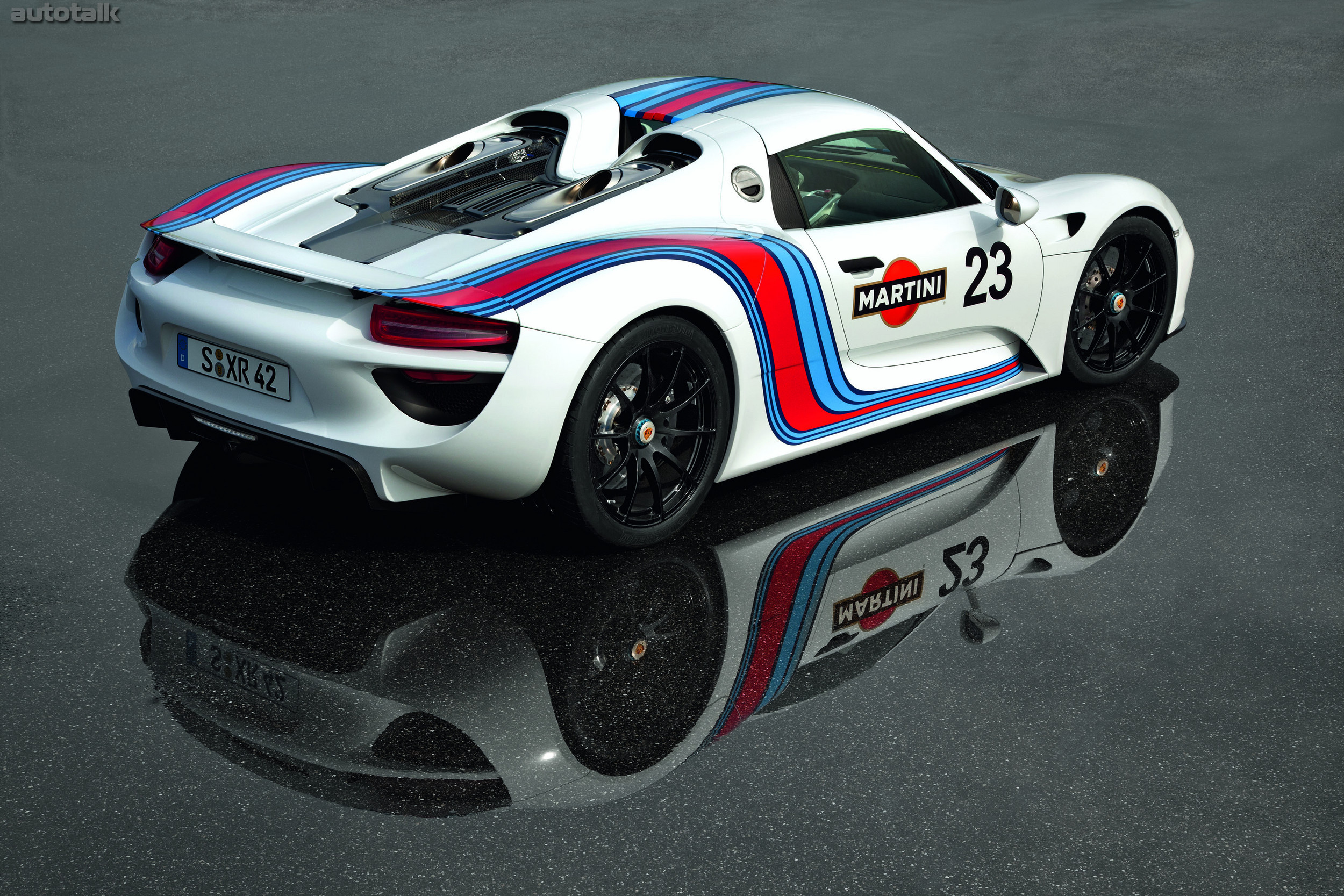 Porsche 918 Spyder Martini Livery