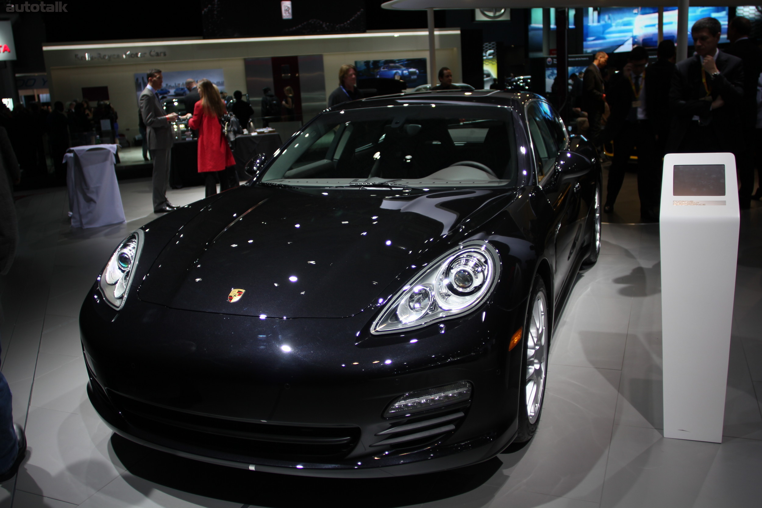 Porsche Booth NYIAS 2012