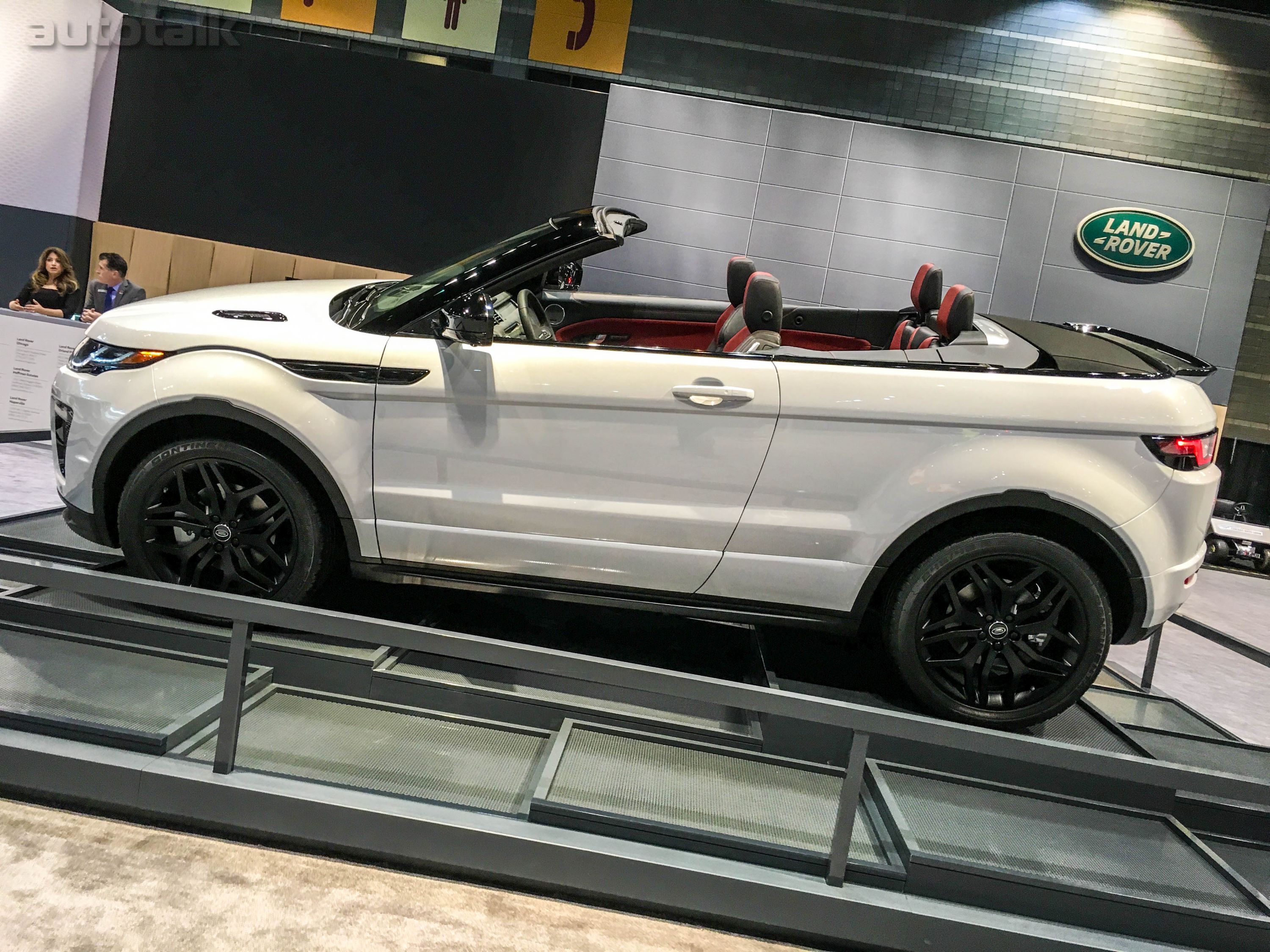 Range Rover at 2016 Chicago Auto Show