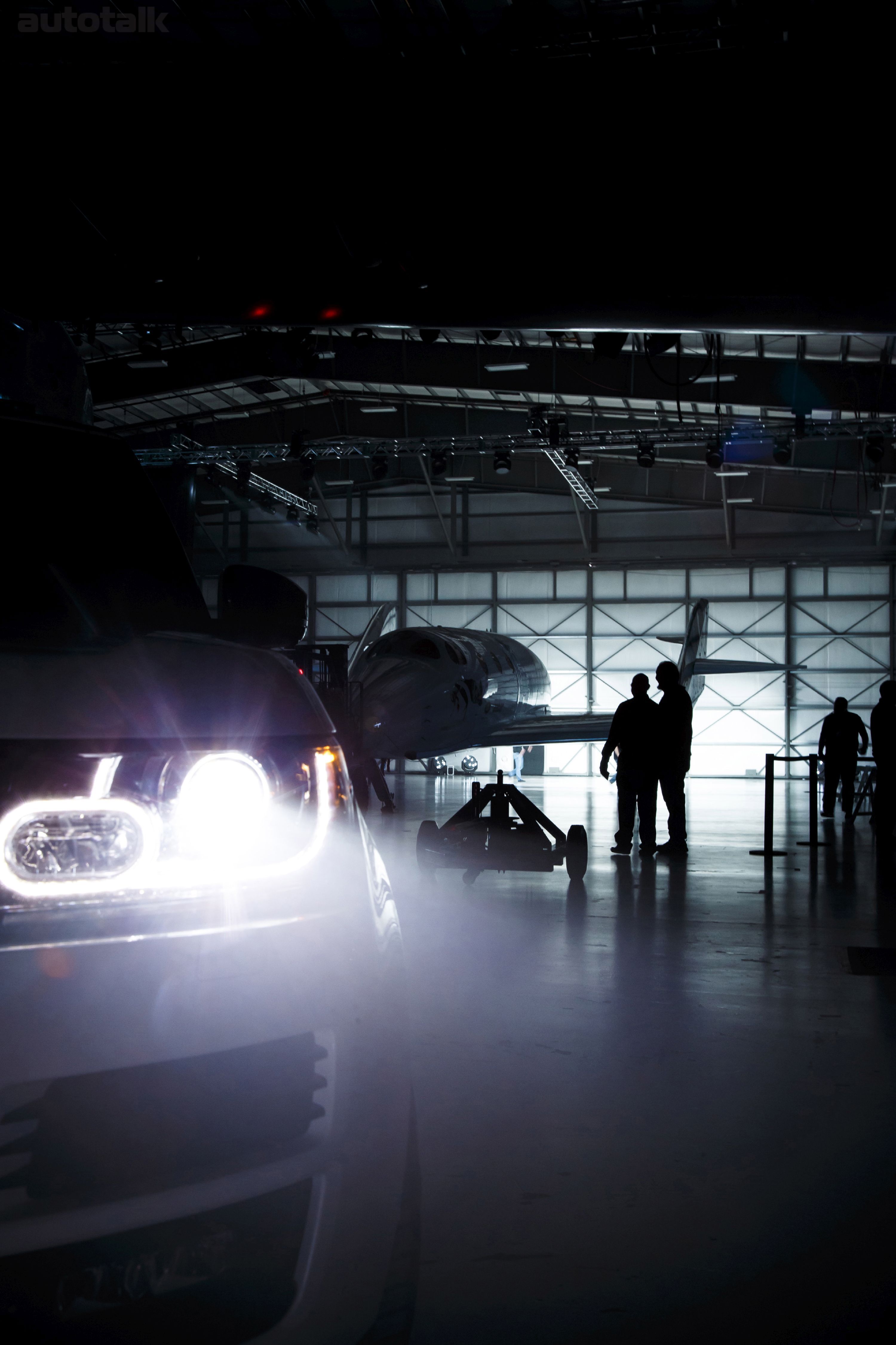 Range Rover Reveals New Virgin Galactic Space Ship 2