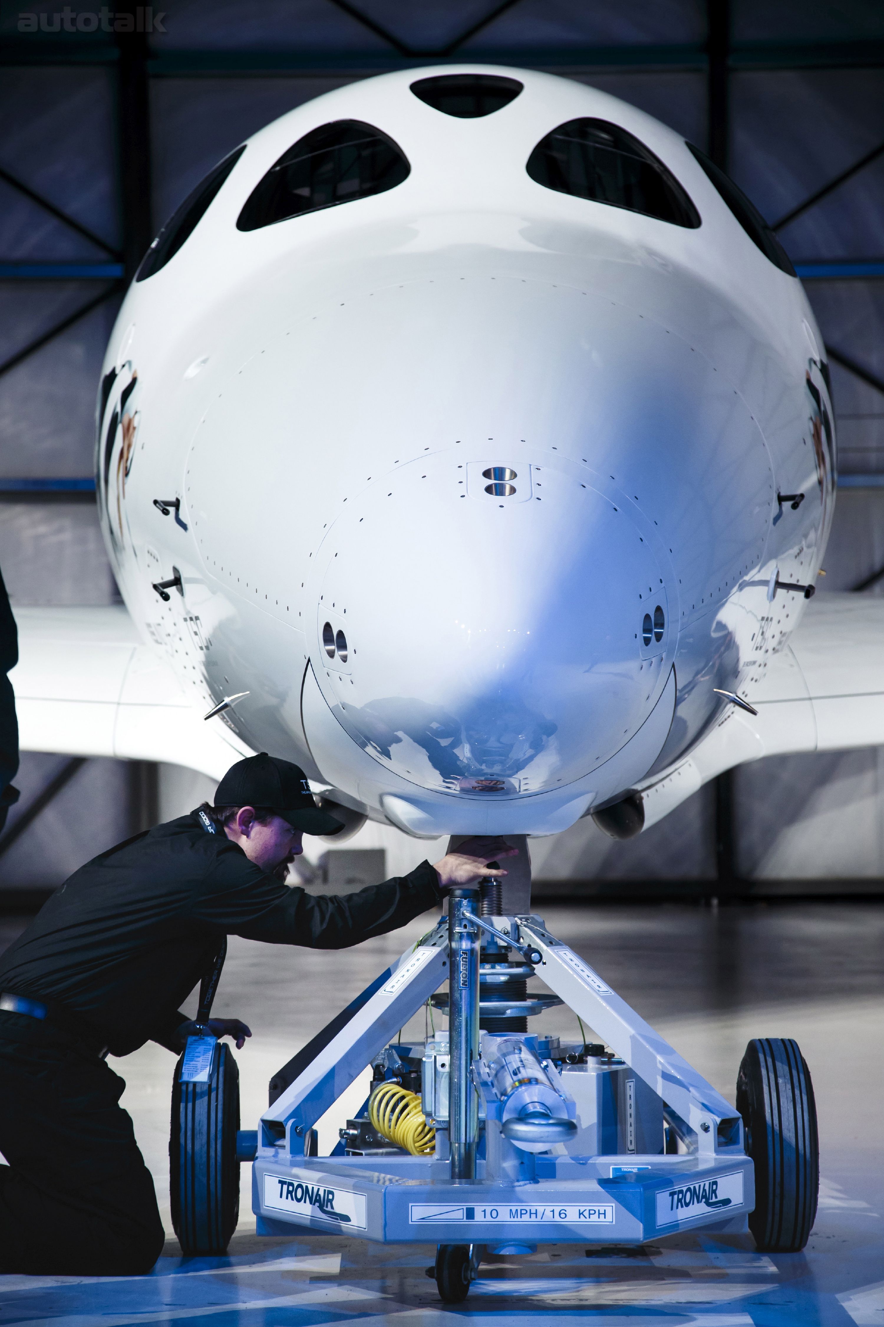 Range Rover Reveals New Virgin Galactic Space Ship 2