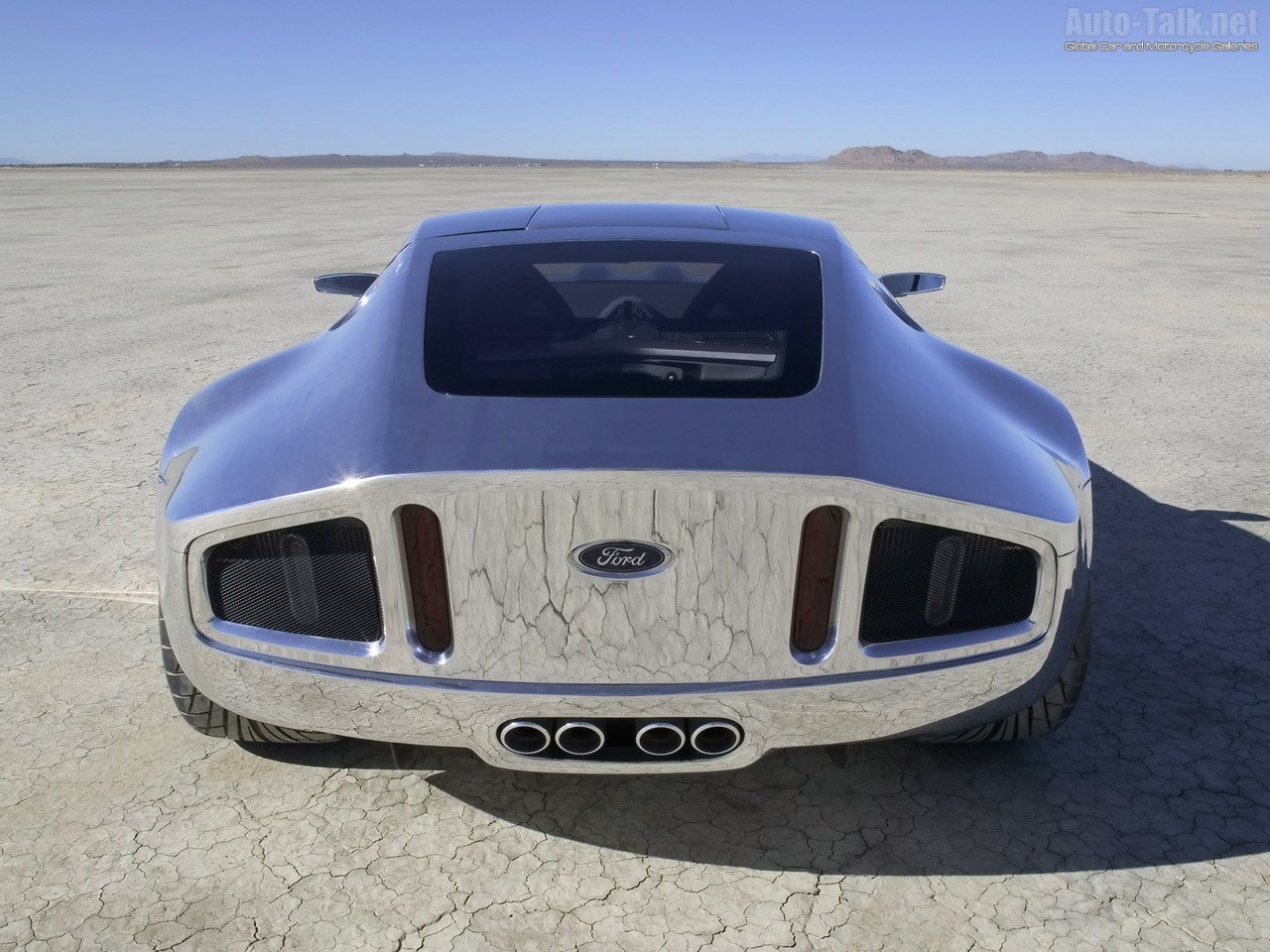 Rear View - 2005 Ford Shelby GR-1 Concept Car