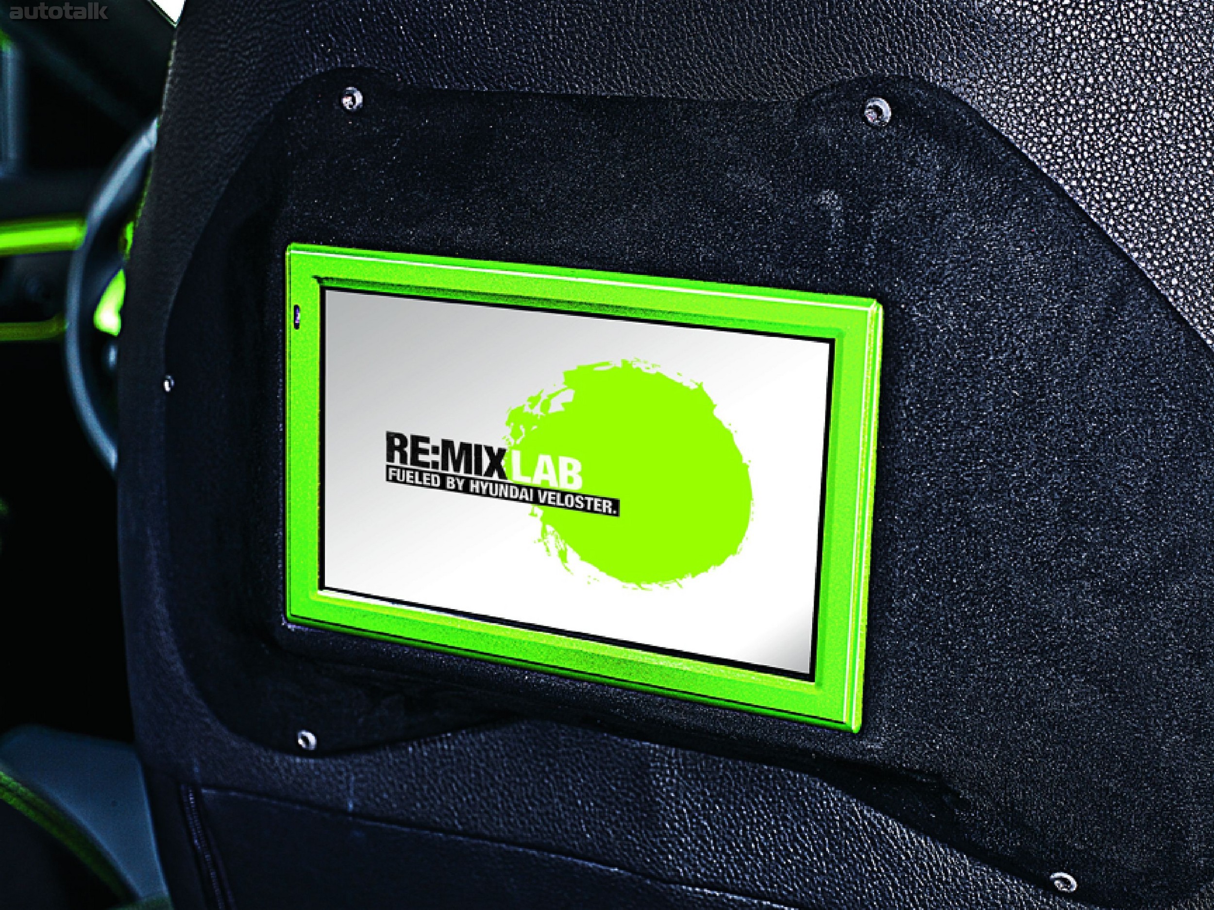 REMIX Hyundai Veloster Gaming