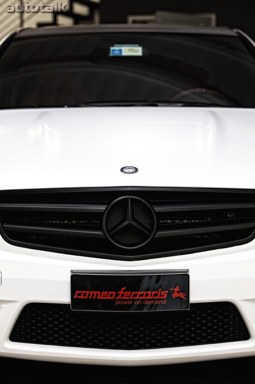 Romeo Ferraris Mercedes-Benz C63 AMG WhiteStorm
