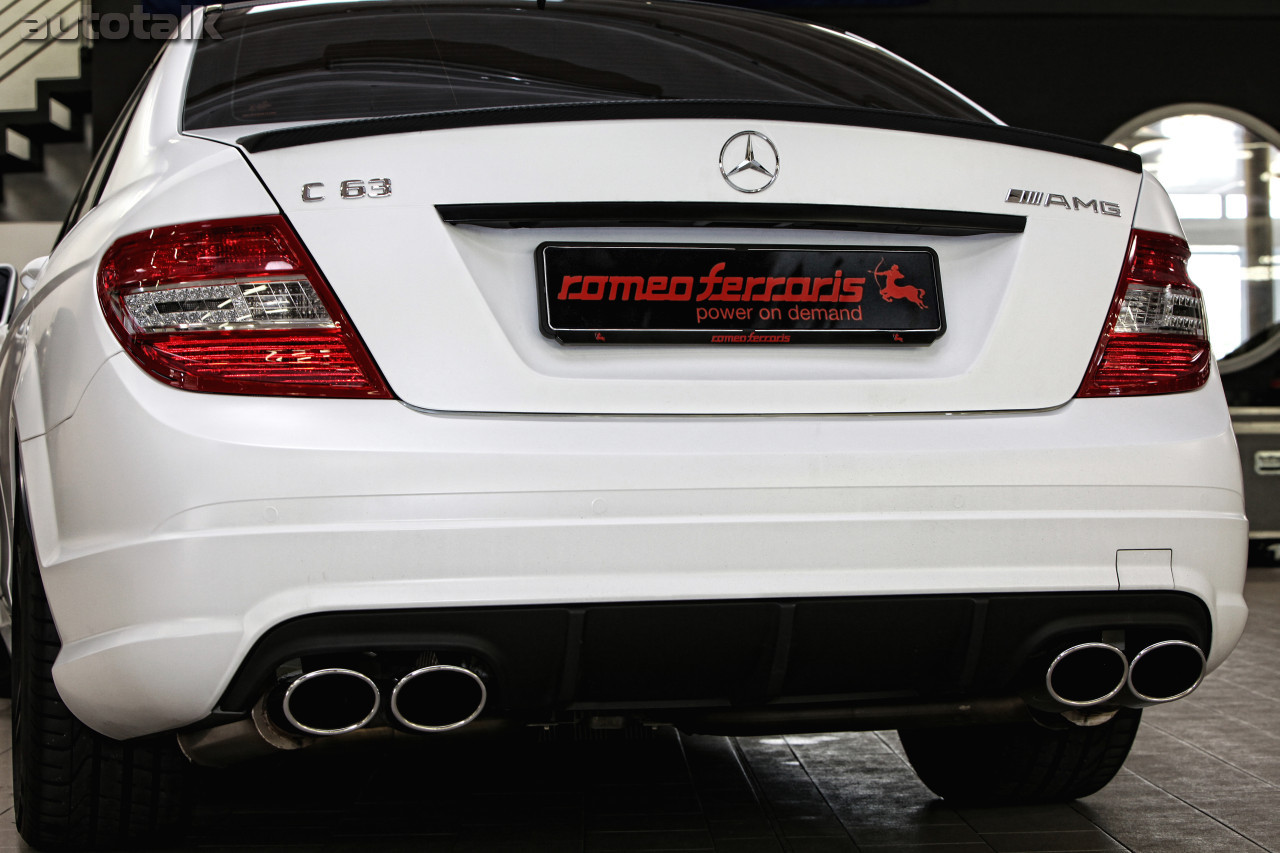 Romeo Ferraris Mercedes-Benz C63 AMG WhiteStorm