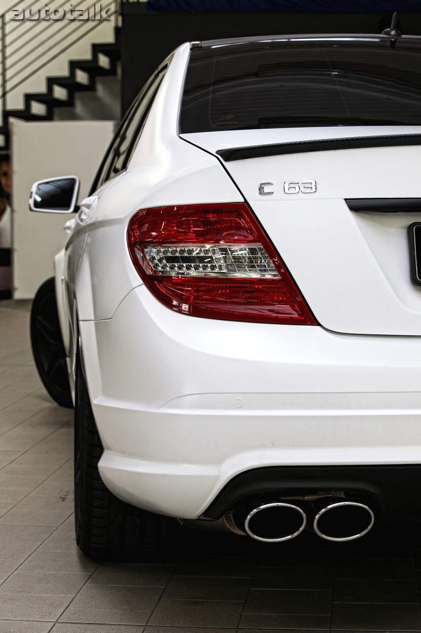 Romeo Ferraris Mercedes-Benz C63 AMG WhiteStorm