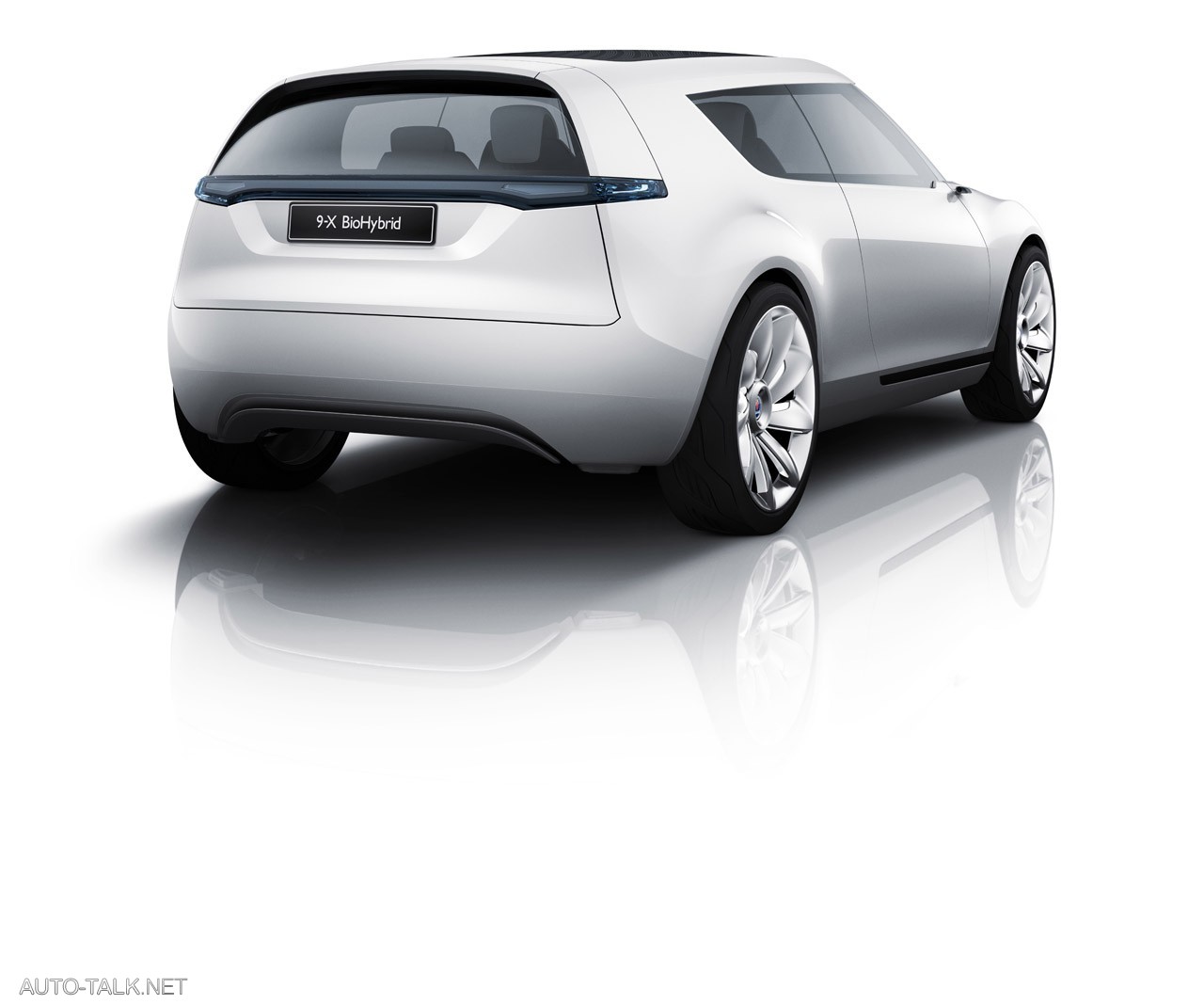 Saab 9-X BioHybrid Concept