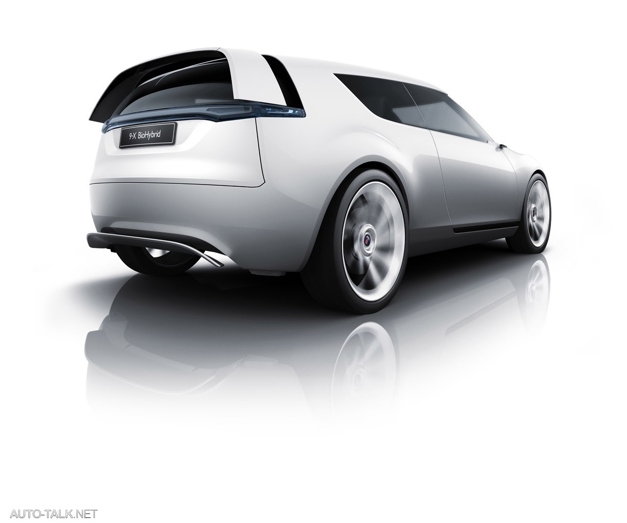 Saab 9-X BioHybrid Concept