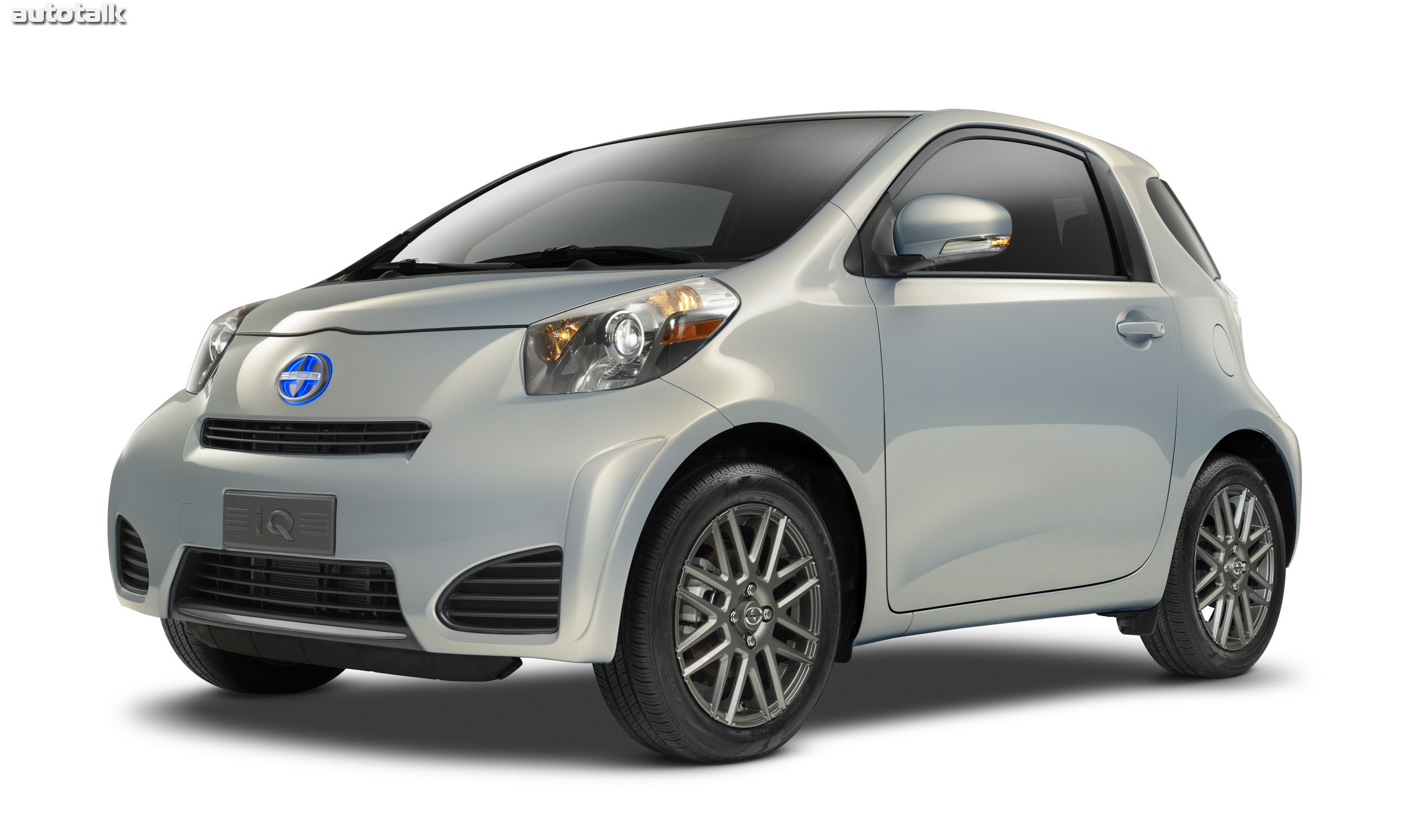 Scion iQ 10 Series