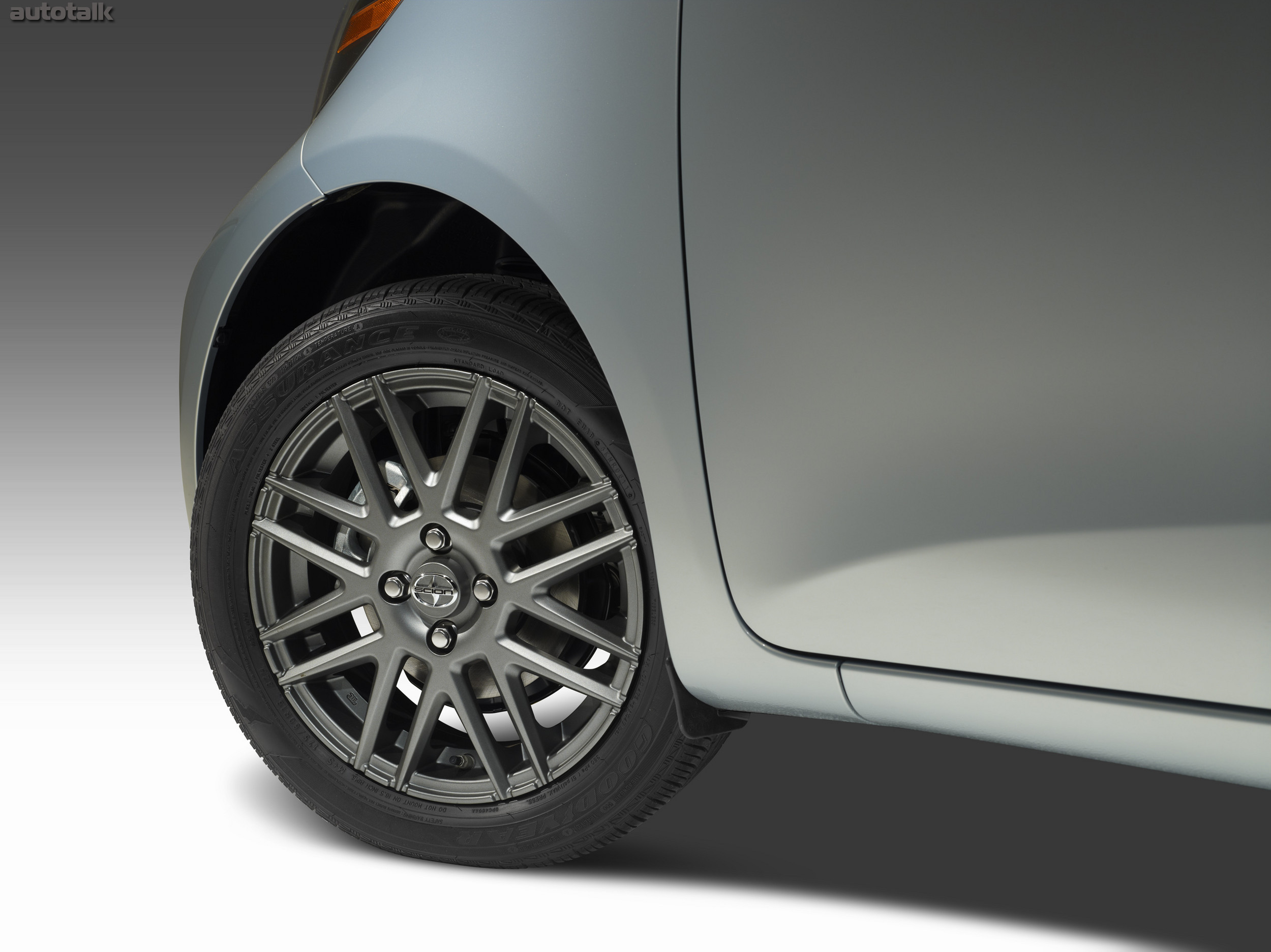 Scion iQ 10 Series
