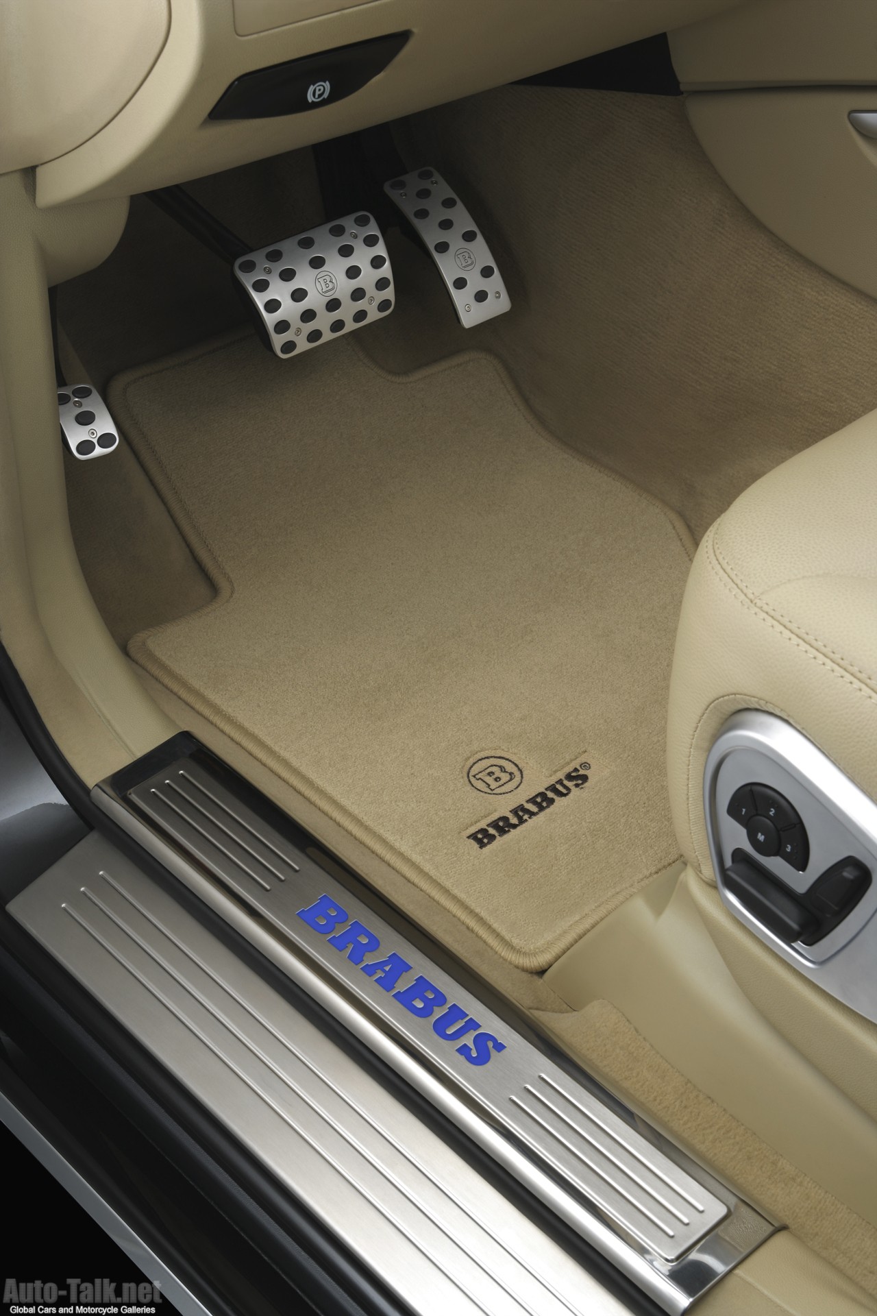 The BRABUS GL-Class Sporty yet Elegant Design and up to 462 hp