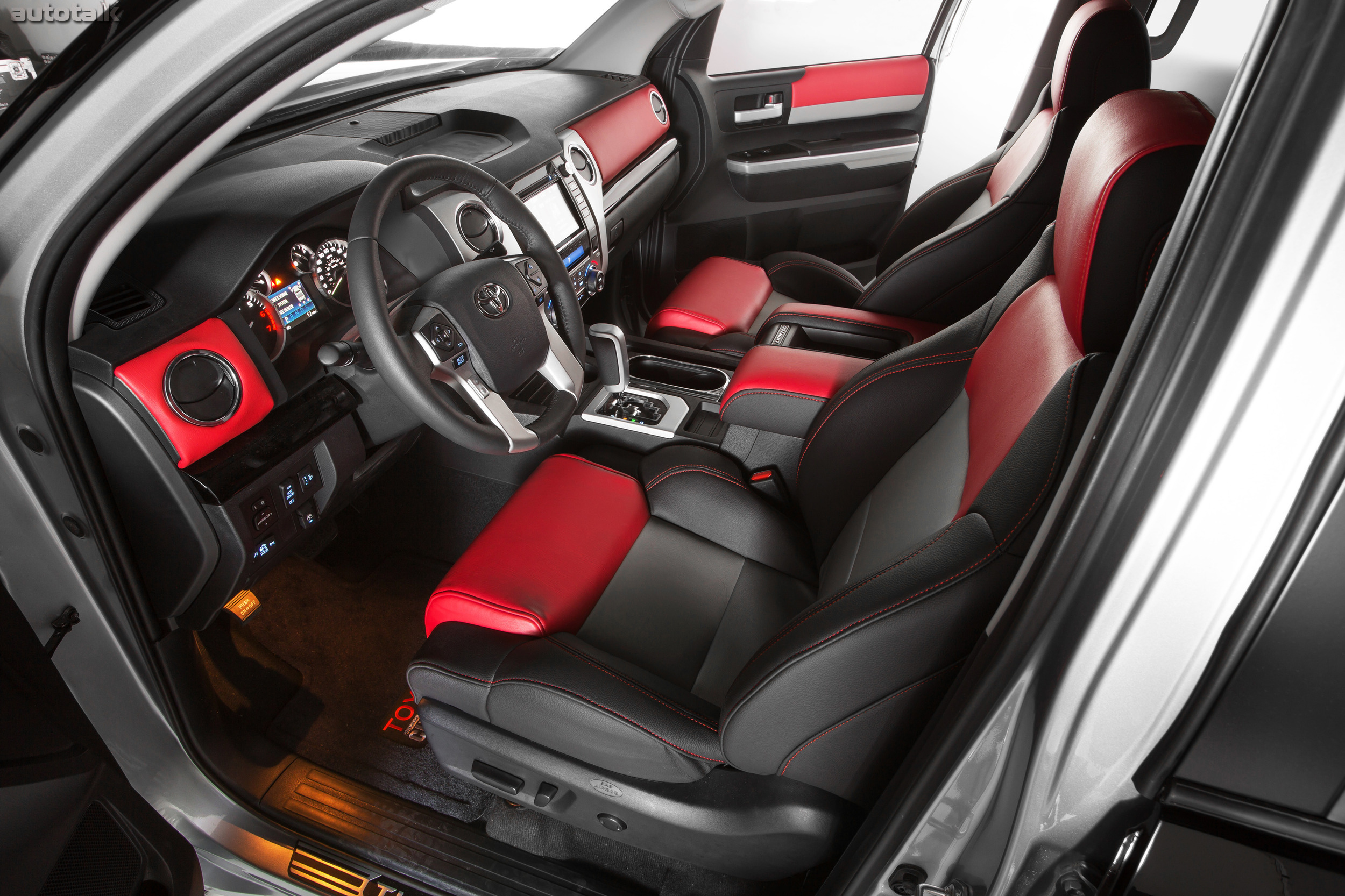 Toyota Lets Go Moto Tundra