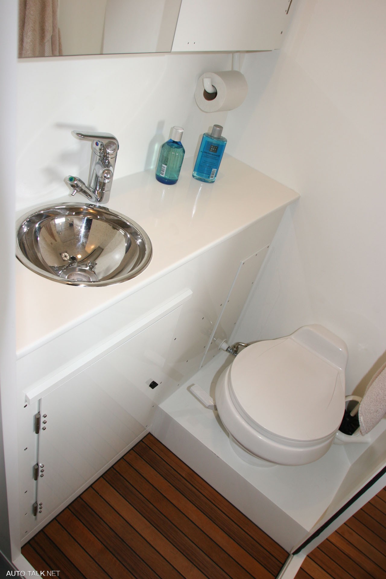 Unicat Amerigo International 4x4 RV