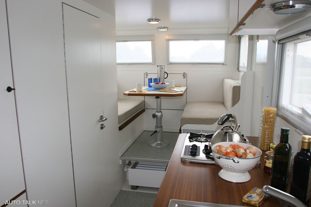 Unicat Amerigo Unimog 4x4 RV