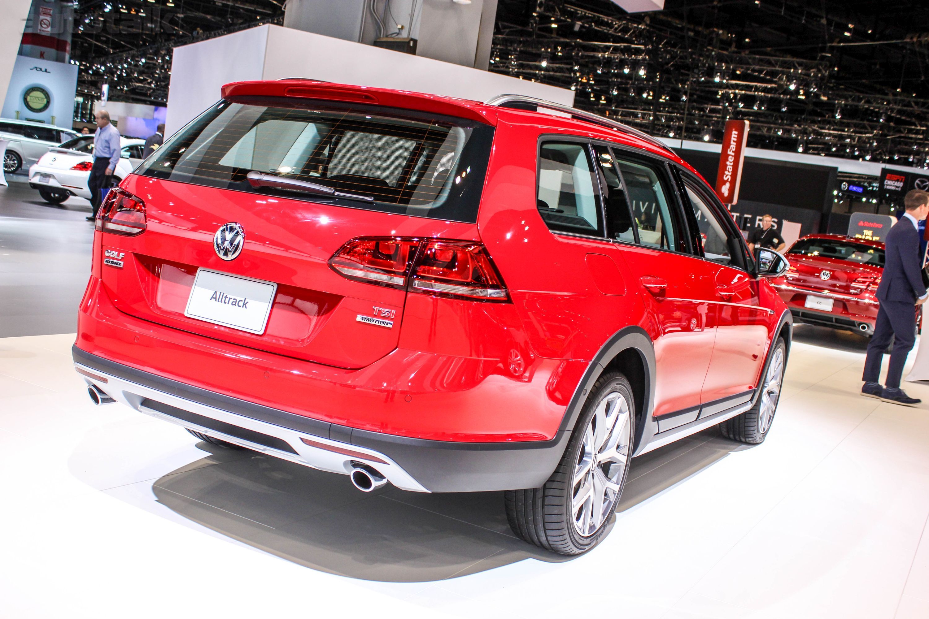 Volkswagen Golf Alltrack at 2016 Chicago Auto Show