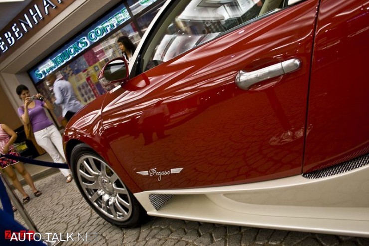 Wales Bugatti Veyron