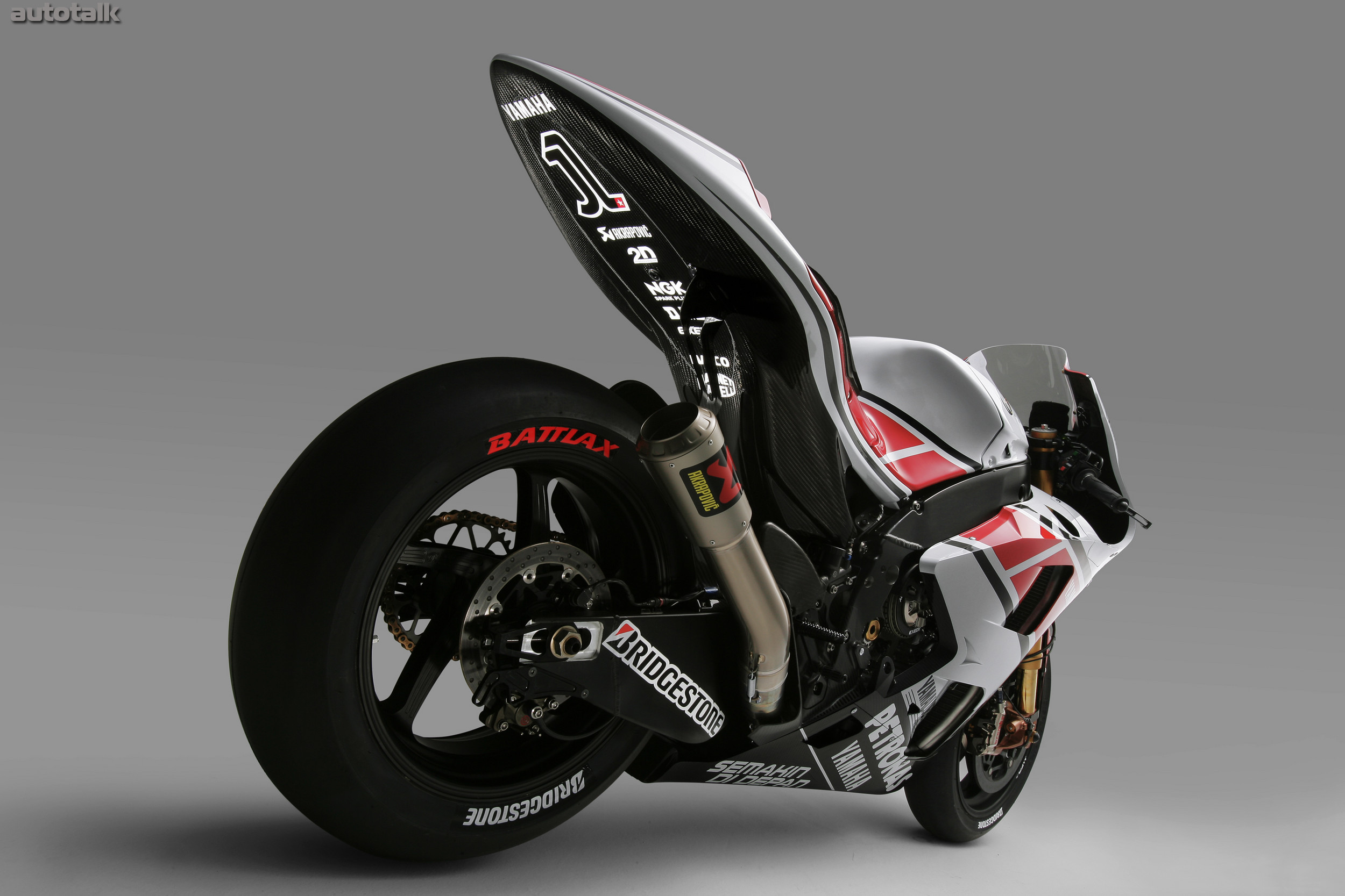 Yamaha YZR-M1 WGP50th  Anniversary