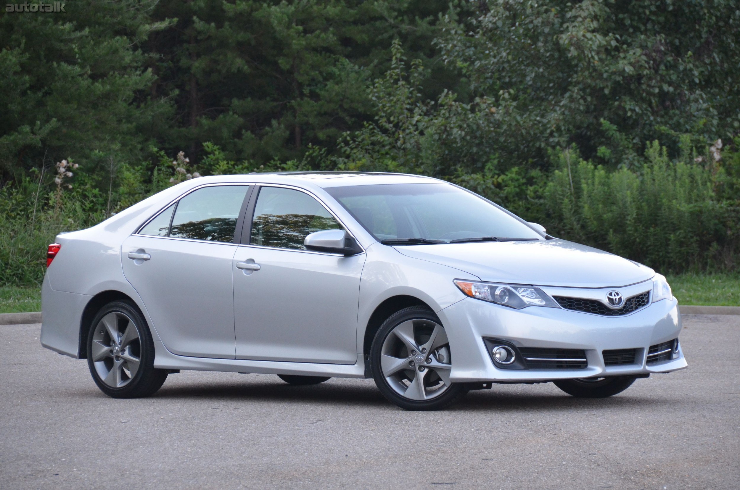 2012 Toyota Camry Review • AutoTalk