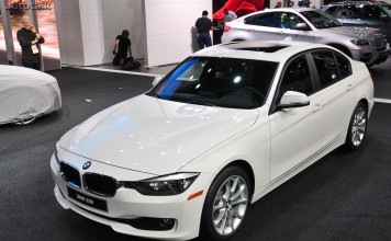 BMW 320i Makes The 3 Series More Affordable for 2013