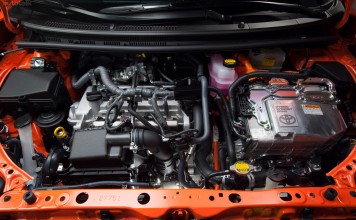 Japanese automakers team up to develop new fuel-efficient engines