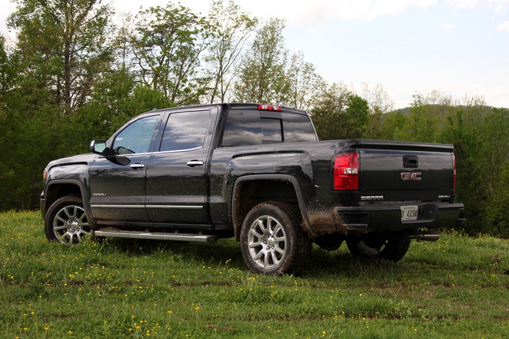 2015 GMC Sierra Denali (3)