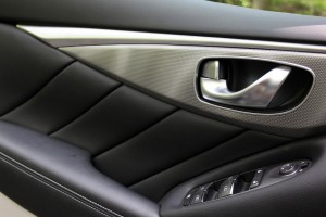2015 Infiniti Q50S (15)