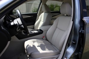 2015 Infiniti Q50S (27)