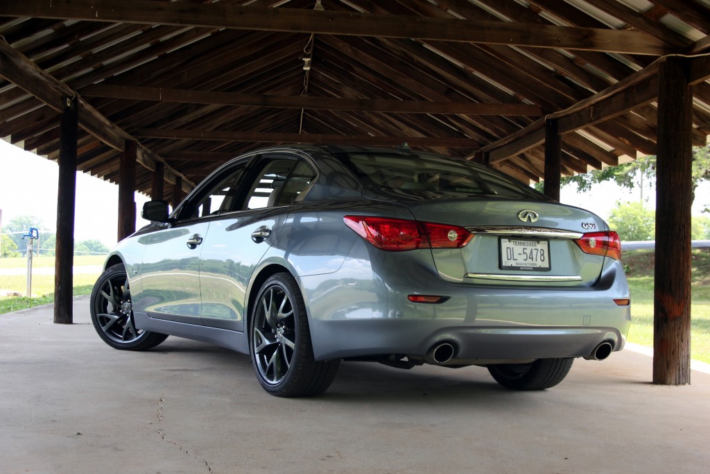 2015 Infiniti Q50S (33)