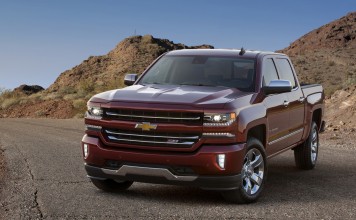 2016 Silverado Gets a Bold new Face