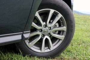 2015 Nissan Pathfinder (9)