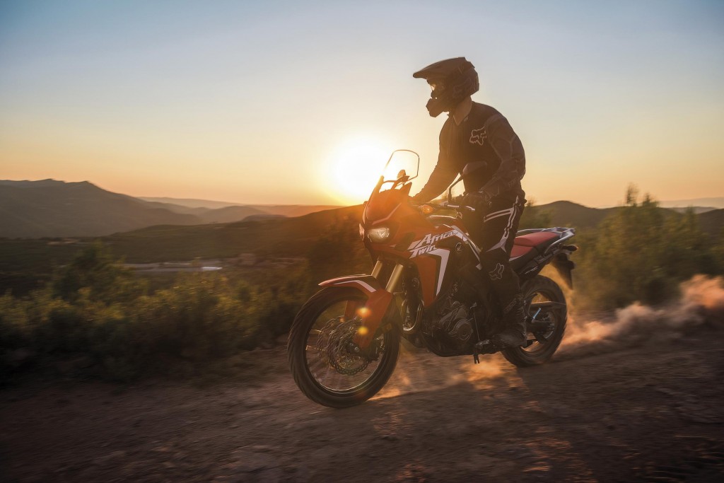 2016 Honda CRF 1000 Africa Twin (1)