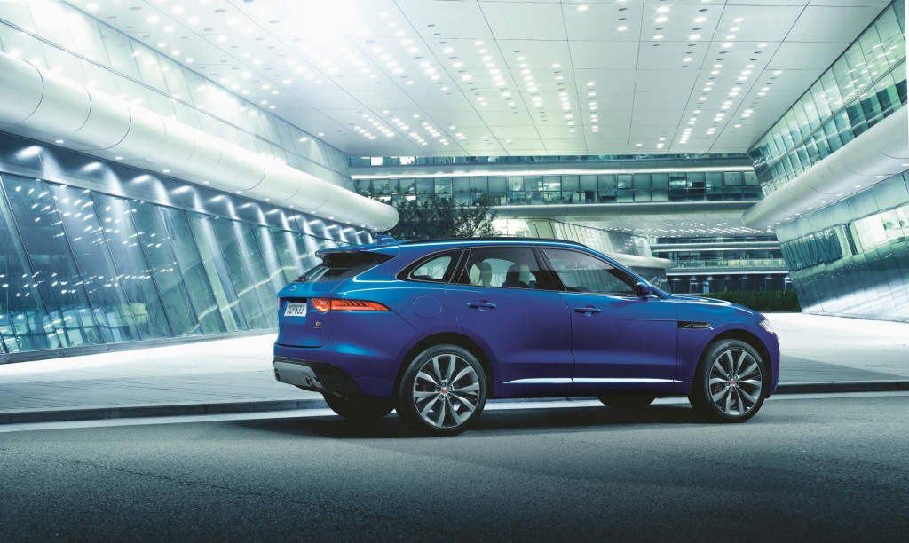 2017 Jaguar F-Pace (12)