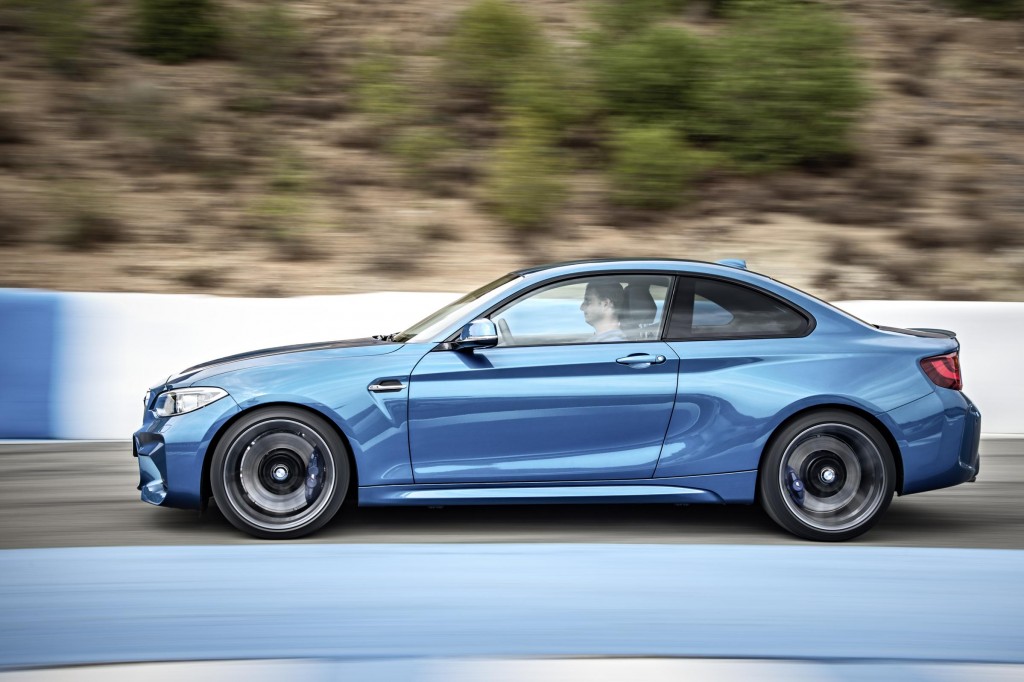2016 BMW M2 (17)