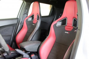 2015 Nissan Juke Nismo RS (38)