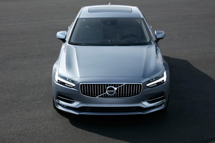2017 Volvo S90 Sedan (17)