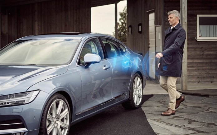 Volvo Cars’ world first application for mobile phones