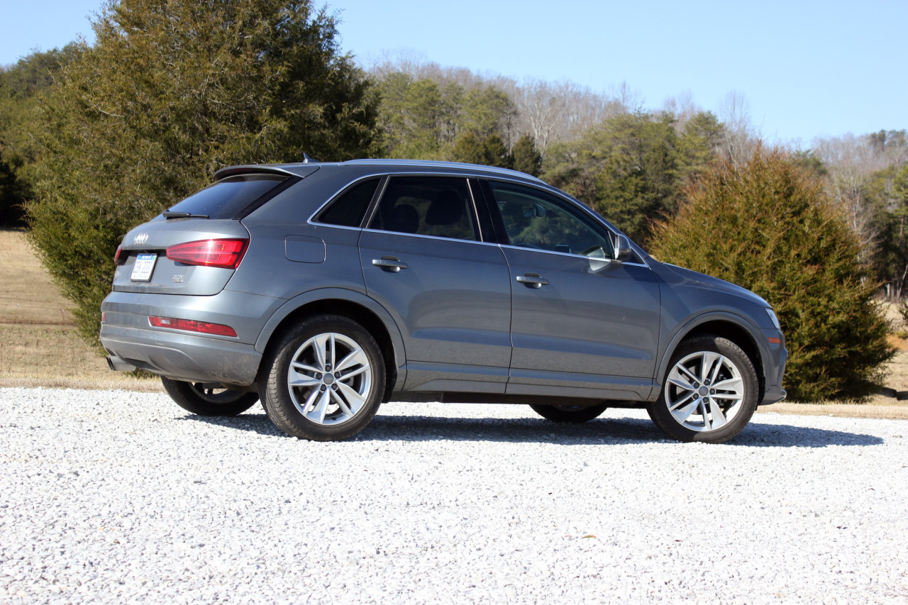 2016 Audi Q3 (35)